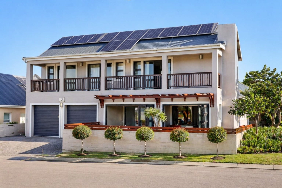 3 Bedroom Property for Sale in Kraaibosch Western Cape